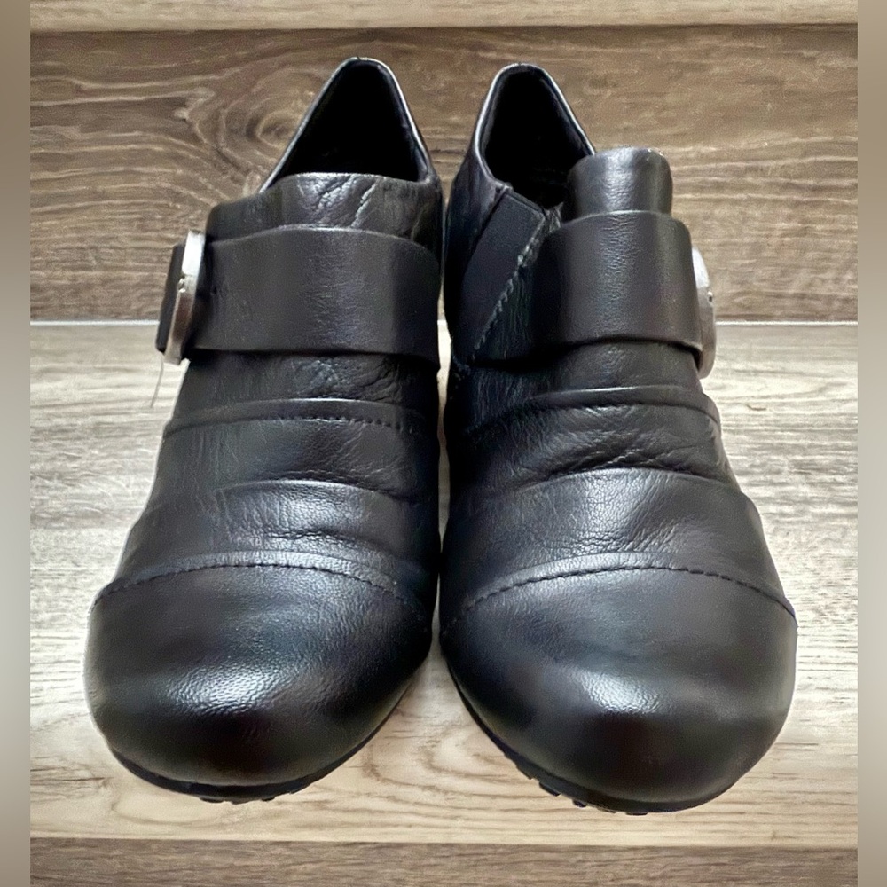Witchy Black leather Women's Heeled Shoes - Picture 8 of 16